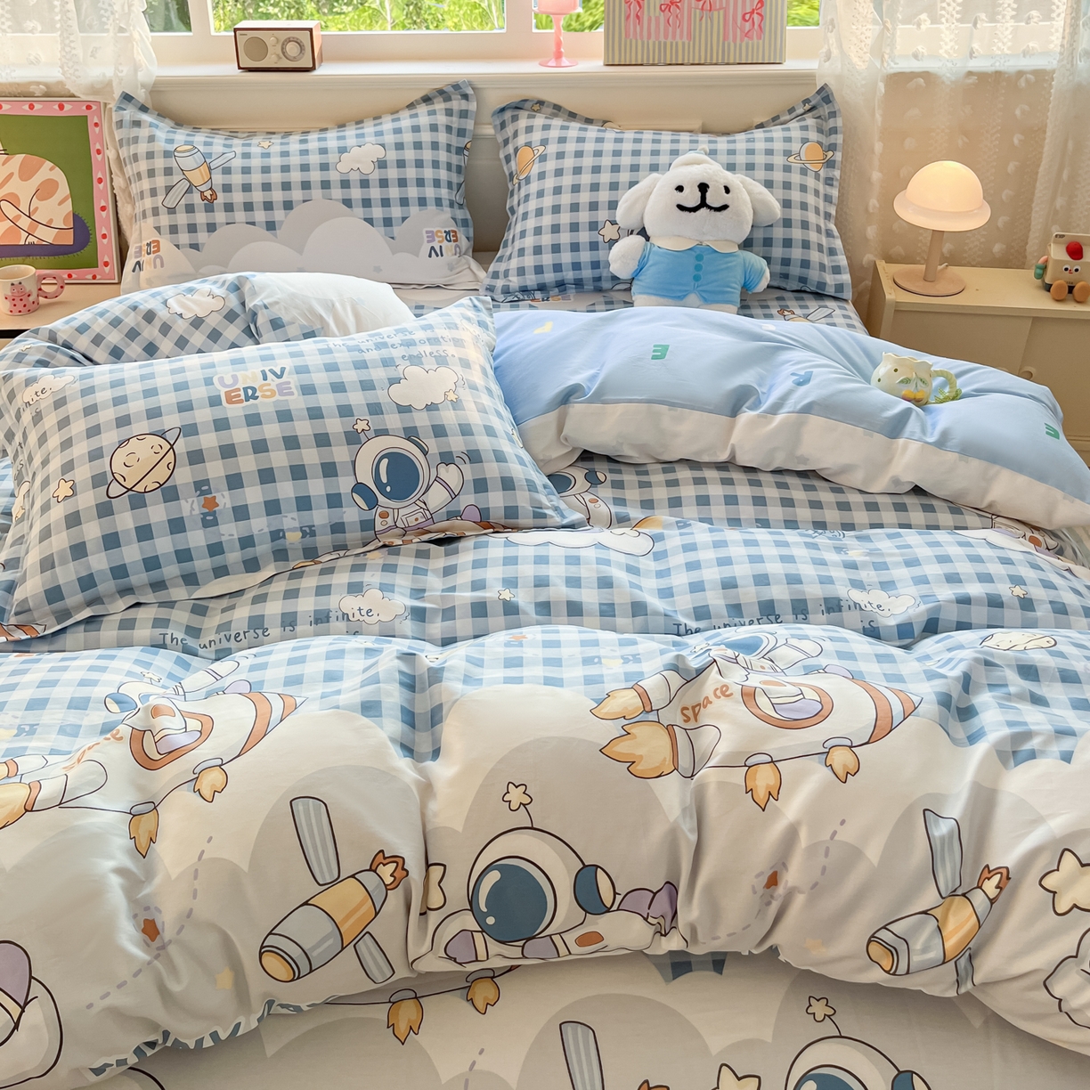 91家纺网 家纺一手货源 找家纺 花梦欣 2025新款全棉印花单品系列-四件套 畅游星球