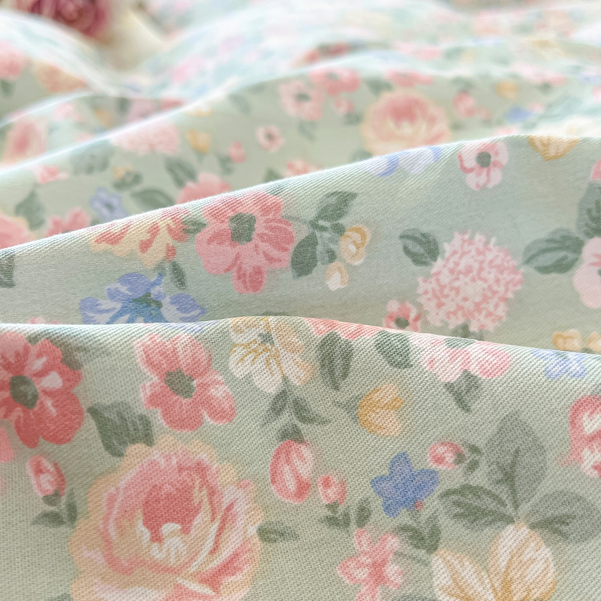 91家纺网 家纺一手货源 找家纺 花梦欣 2025新款全棉印花单品系列-四件套 柏林梦境绿