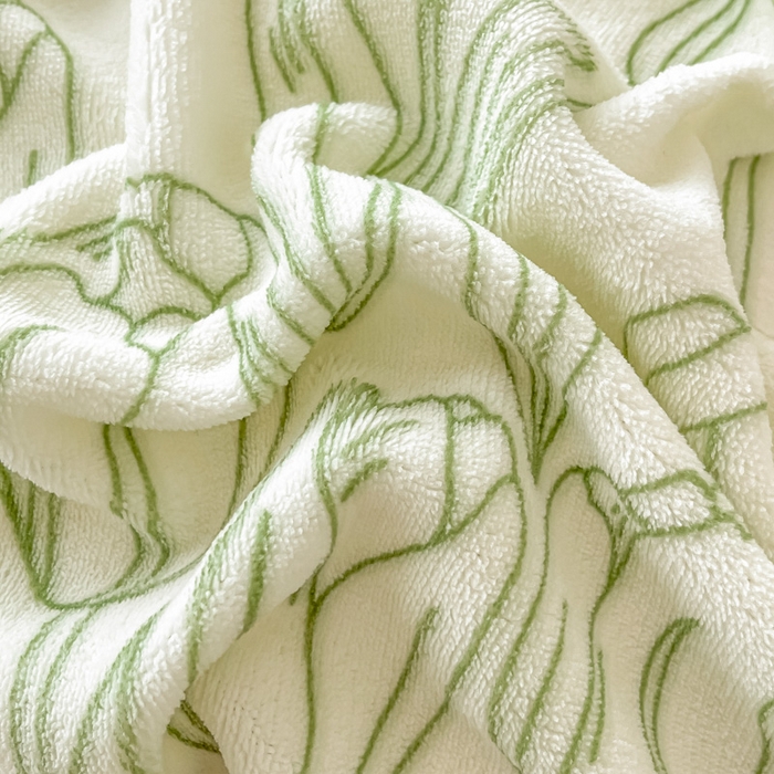 91家纺网 家纺一手货源 找家纺 鸿羽樱家纺《原伊菲晓》 2025新款小清新牛奶绒印花四件套 花束