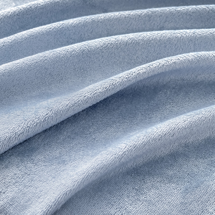 91家纺网 家纺一手货源 找家纺 鸿羽樱家纺《原伊菲晓》 2025新款小清新牛奶绒印花四件套 蓝莓小熊