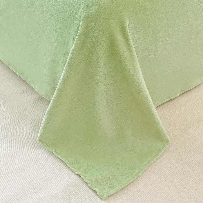 91家纺网 家纺一手货源 找家纺 鸿羽樱家纺《原伊菲晓》 2025新款小清新牛奶绒印花四件套 倾城花语-绿