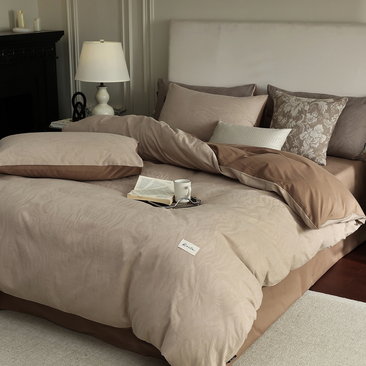 91家纺网 家纺一手货源 找家纺 （总）玉宇阁家居 2025秋款100S大提花磨毛四件套-与雾系列