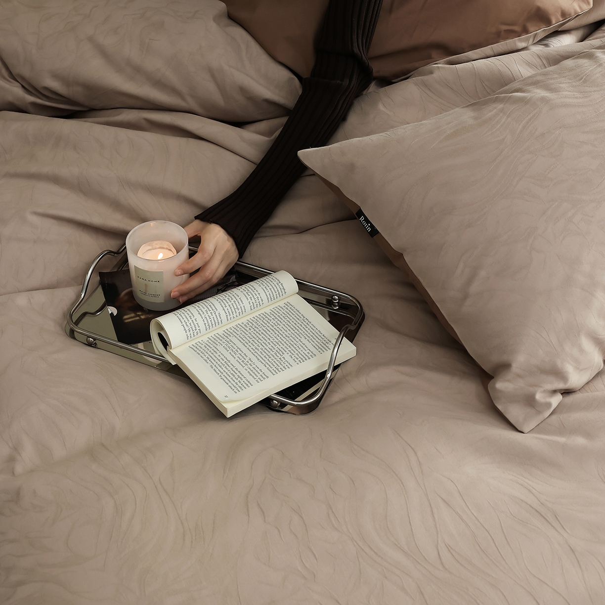 91家纺网 家纺一手货源 找家纺 （总）玉宇阁家居 2025秋款100S大提花磨毛四件套-与雾系列