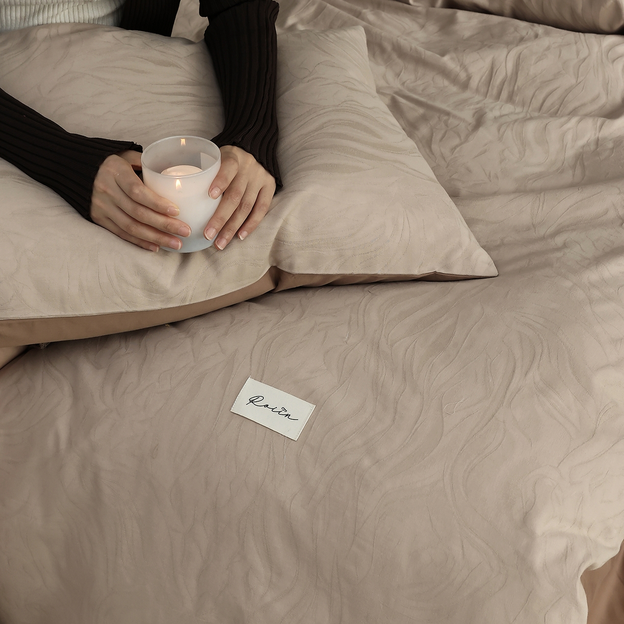 91家纺网 家纺一手货源 找家纺 （总）玉宇阁家居 2025秋款100S大提花磨毛四件套-与雾系列