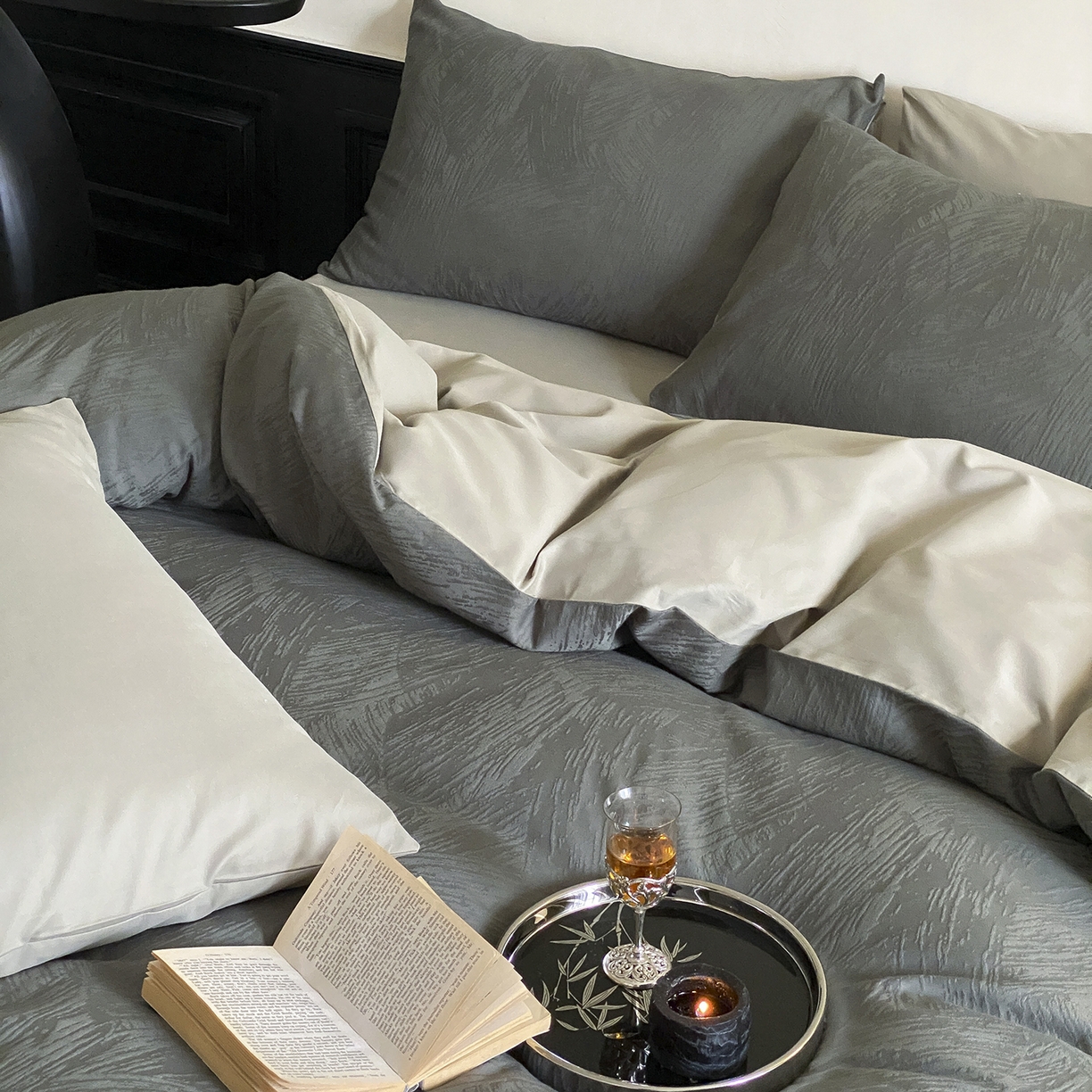 91家纺网 家纺一手货源 找家纺 玉宇阁家居 2025秋款100S大提花磨毛四件套-月岛弥生 磨毛月岛弥生-暮云灰绿