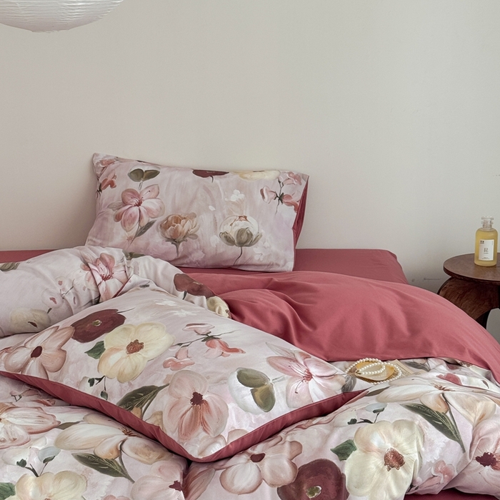 91家纺网 家纺一手货源 找家纺 窝米 2025新款全棉纯棉火山磨毛花卉系列四件套-第一批 鸢香红