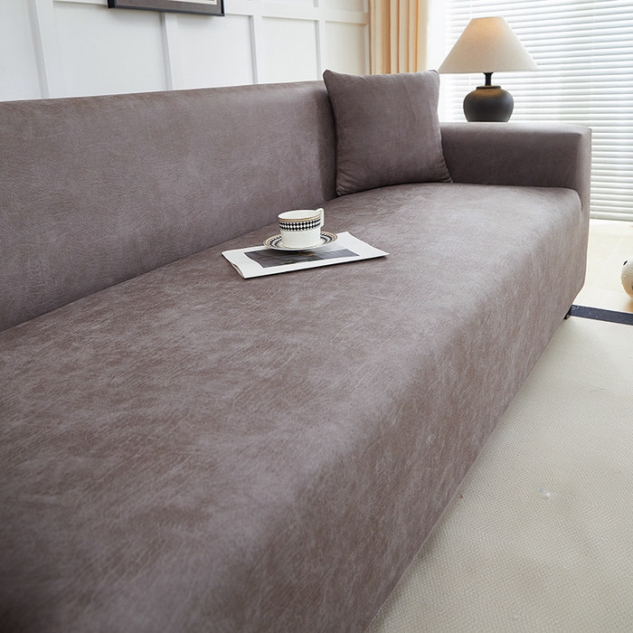 91家纺网 家纺一手货源 找家纺 丝绮鹿 2025新款防水皮革沙发套 全包沙发套松紧款沙发套 茶褐色