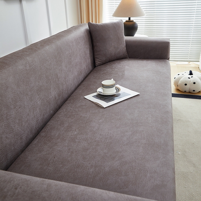 91家纺网 家纺一手货源 找家纺 丝绮鹿 2025新款防水皮革沙发套 全包沙发套松紧款沙发套 茶褐色