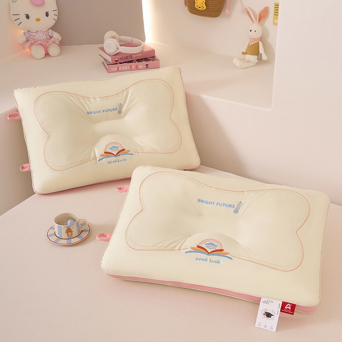 91家纺网 家纺一手货源 找家纺 鼎晟纺 2025新款全棉三防护颈状元枕学生成人枕头枕芯 三防护颈状元枕-樱花粉