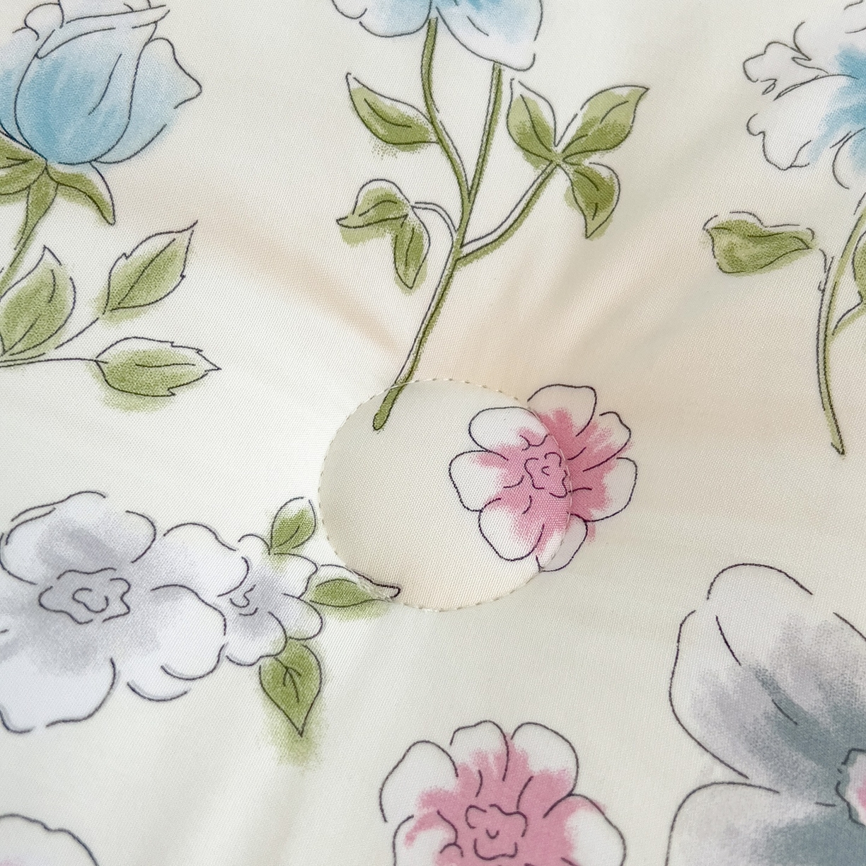 91家纺网 家纺一手货源 找家纺 宝士康家纺 2025新品10A抗菌双层纱冬被被子被芯 花韵