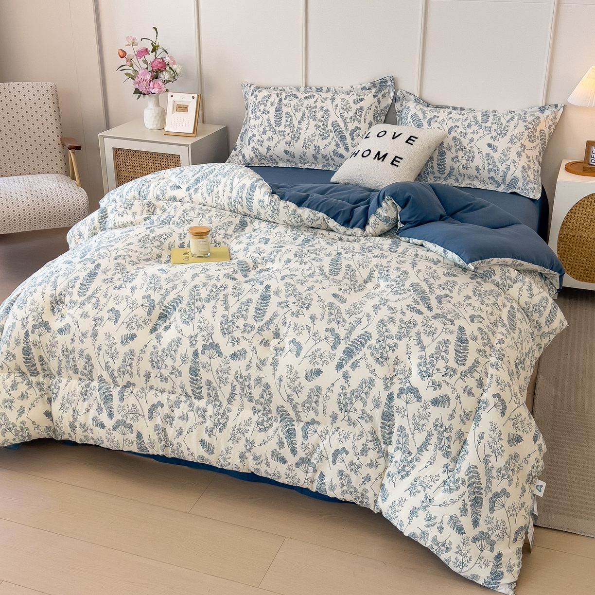 91家纺网 家纺一手货源 找家纺 宝士康家纺 2025新品10A抗菌双层纱冬被被子被芯 青花瓷