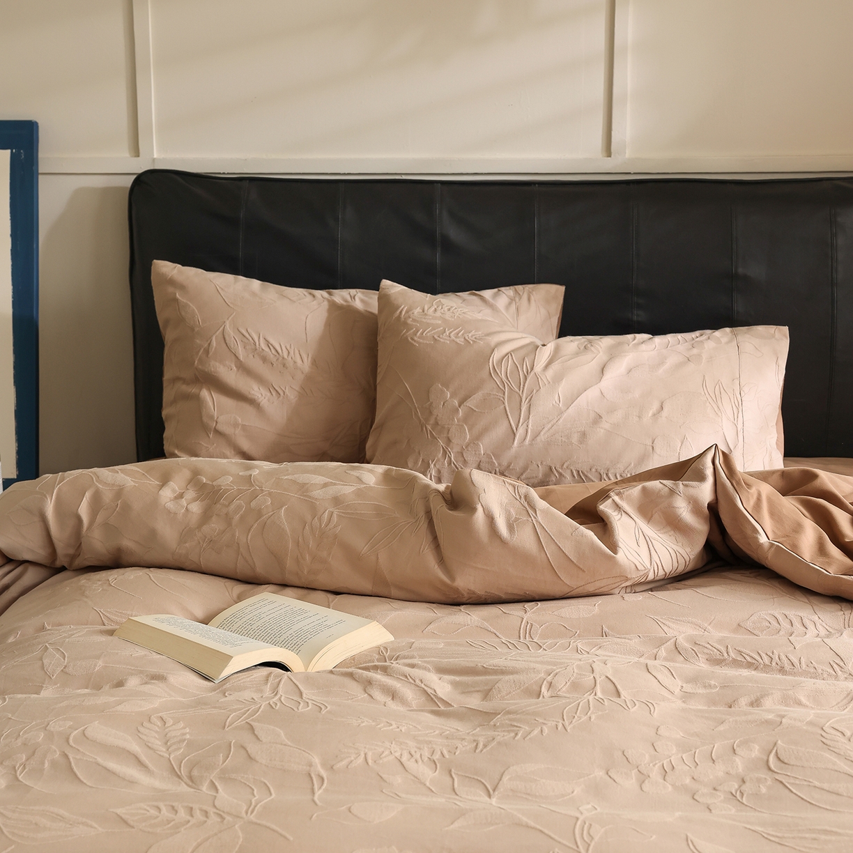 91家纺网 家纺一手货源 找家纺 玉宇阁家居 2025秋款100S大提花磨毛四件套-一梦幽兰系列 一梦幽兰-浅绯琥珀