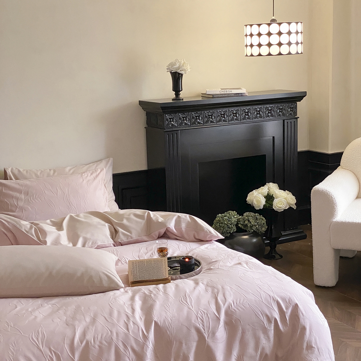 91家纺网 家纺一手货源 找家纺 玉宇阁家居 2025秋款100S大提花磨毛四件套-一梦幽兰系列 一梦幽兰-落樱粉