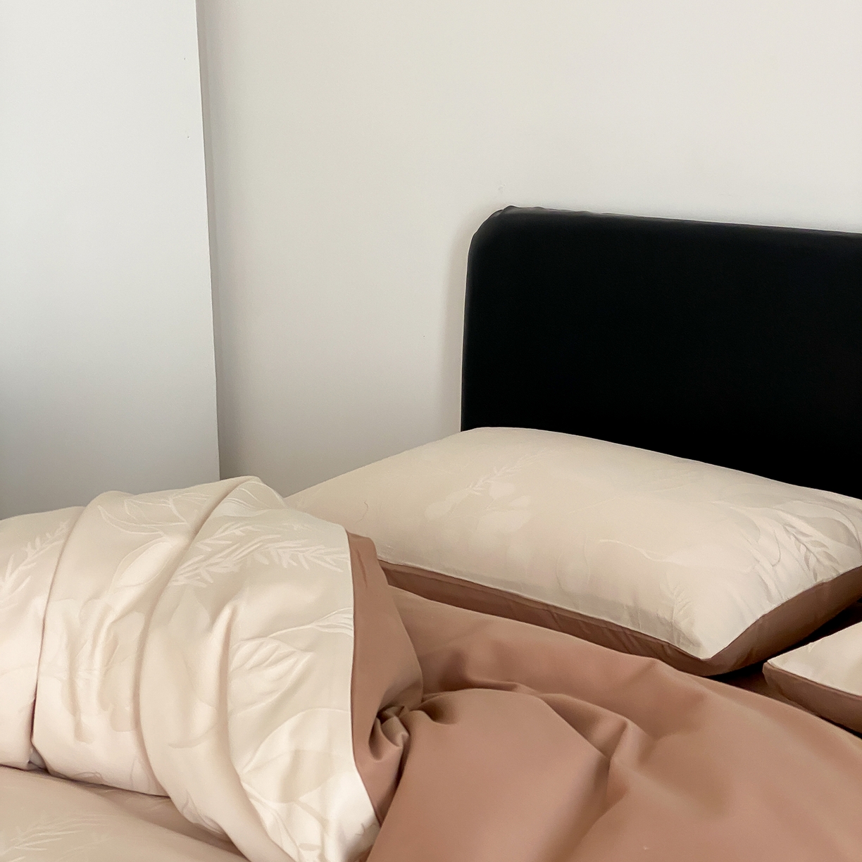 91家纺网 家纺一手货源 找家纺 玉宇阁家居 2025秋款100S大提花磨毛四件套-一梦幽兰系列 一梦幽兰-秋日特调