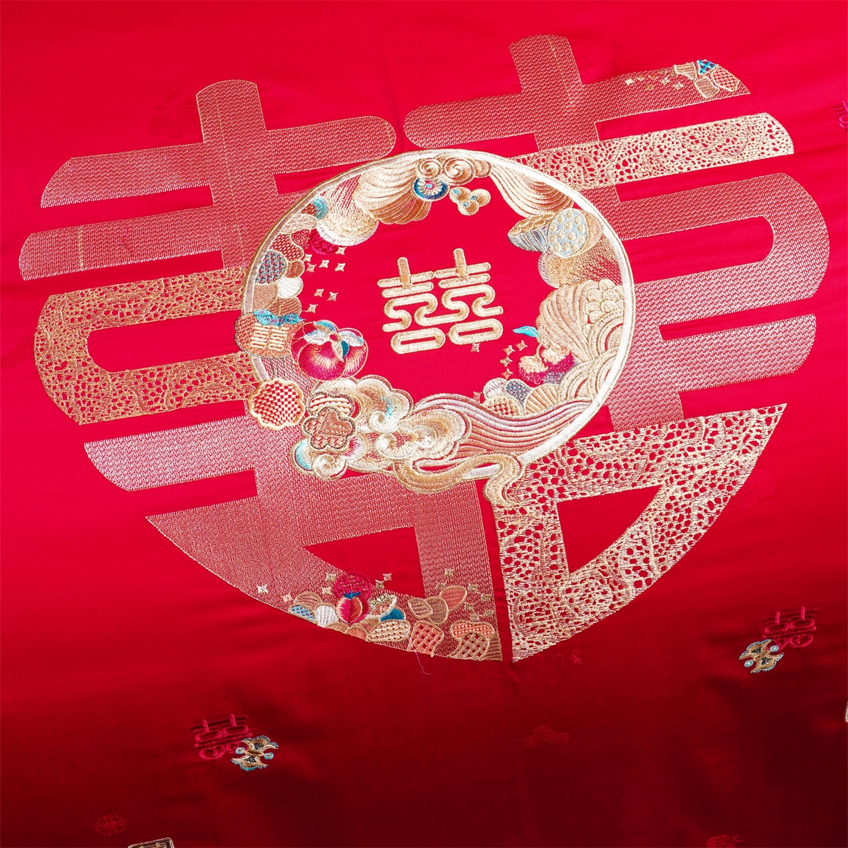 91家纺网 家纺一手货源 找家纺 美娘阁 2025新款长绒棉全棉贡缎提花款新中式古典韵味精美刺绣婚庆四件套-系列二 花卉款-甜蜜爱恋