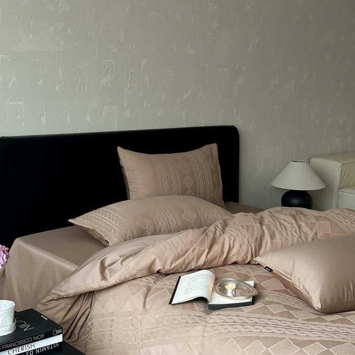 91家纺网 家纺一手货源 找家纺 （总）玉宇阁家居 2025新款100S色织空气大提花全棉纯棉长绒棉四件套-安缦春也100S