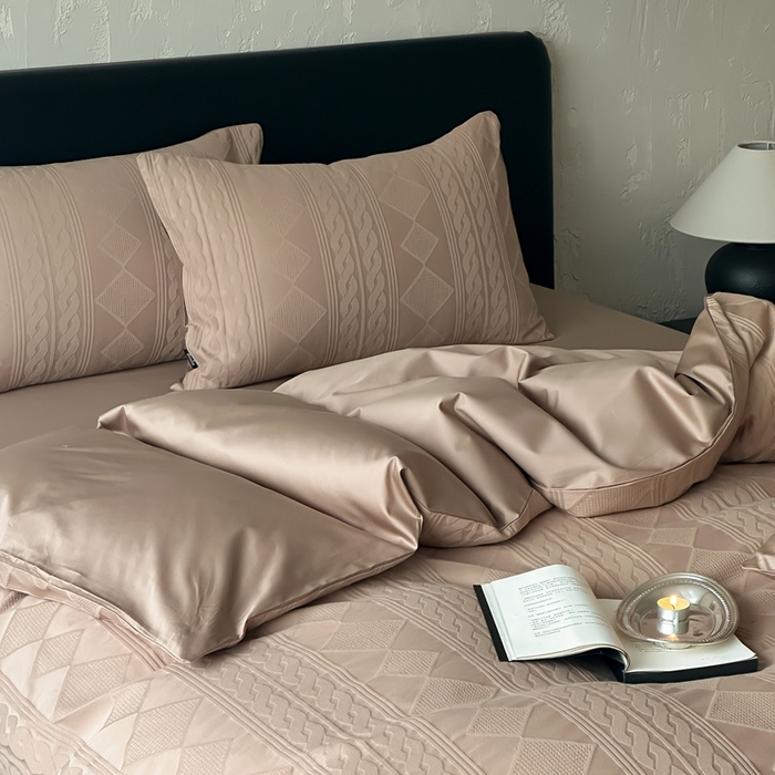 91家纺网 家纺一手货源 找家纺 （总）玉宇阁家居 2025新款100S色织空气大提花全棉纯棉长绒棉四件套-安缦春也100S