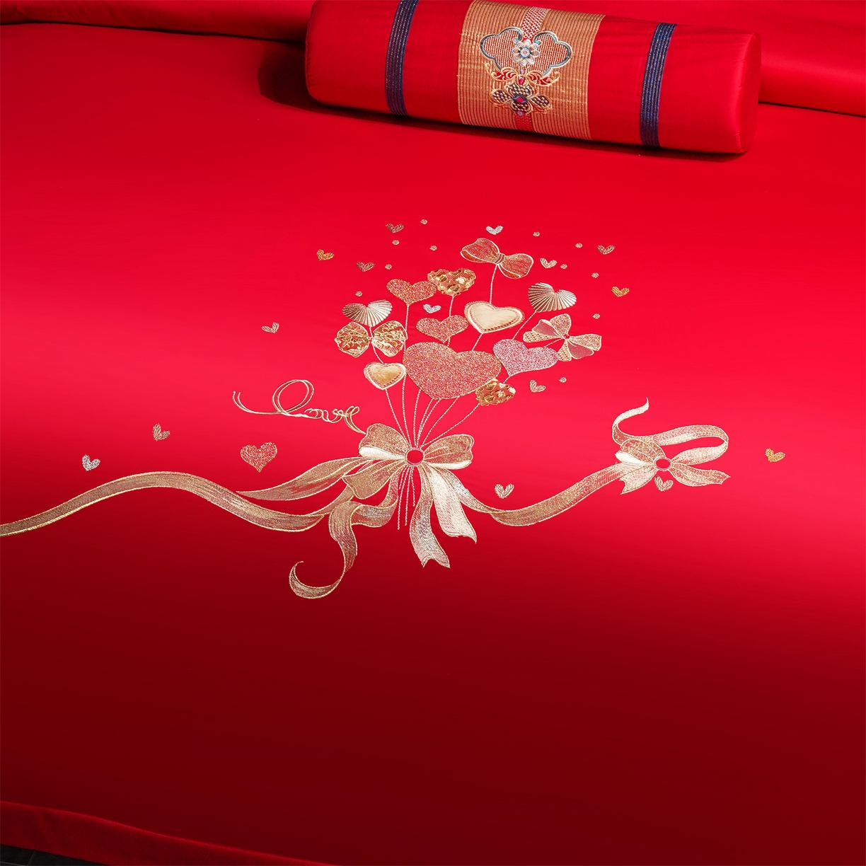 91家纺网 家纺一手货源 找家纺 美娘阁 2025新款长绒棉全棉贡缎提花款新中式古典韵味精美刺绣婚庆四件套-系列二 花卉款-心恋