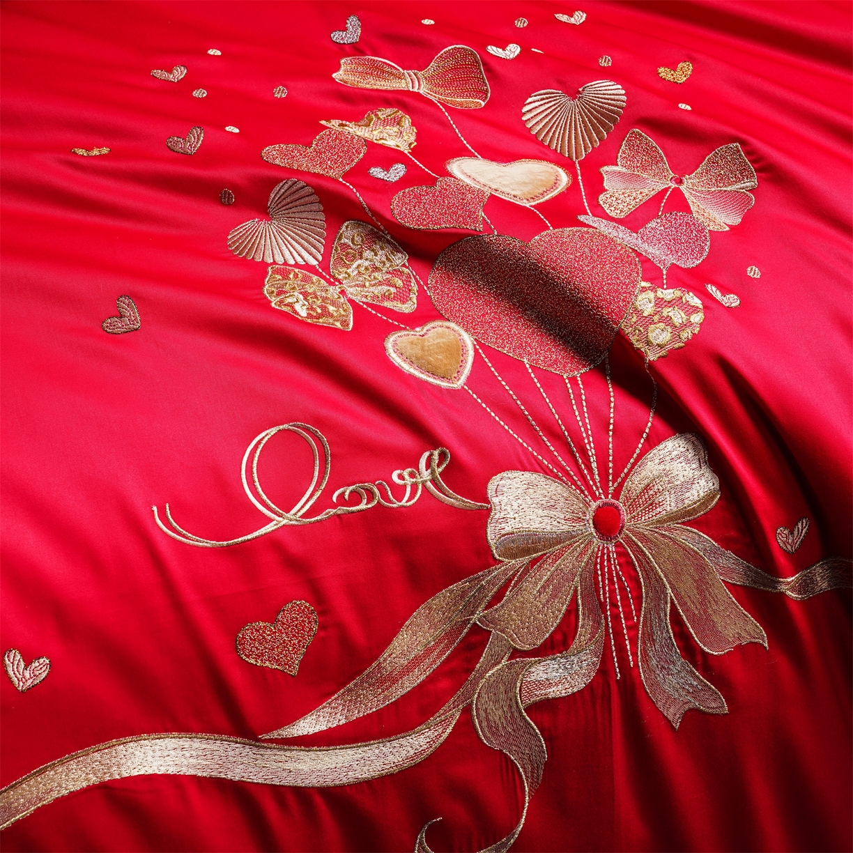 91家纺网 家纺一手货源 找家纺 美娘阁 2025新款长绒棉全棉贡缎提花款新中式古典韵味精美刺绣婚庆四件套-系列二 花卉款-心恋