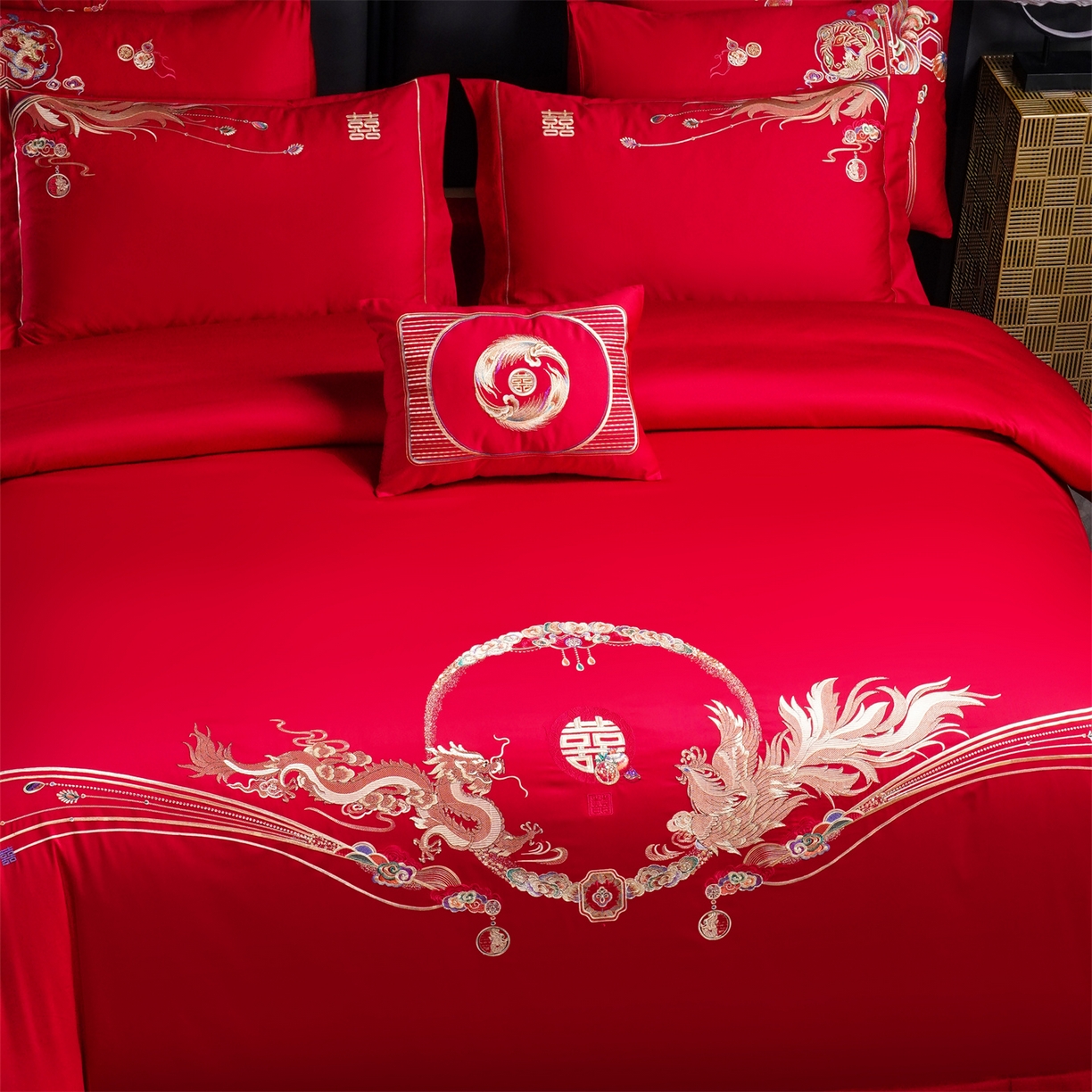 91家纺网 家纺一手货源 找家纺 美娘阁 2025新款长绒棉全棉贡缎提花款新中式古典韵味精美刺绣婚庆四件套-系列二 龙凤款-龙凤喜乐