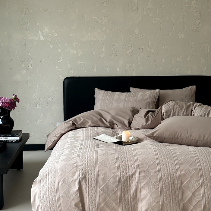 91家纺网 家纺一手货源 找家纺 玉宇阁家居 2025新款100S色织空气大提花全棉纯棉长绒棉四件套-安缦春也100S 100S安缦春也-可可碎