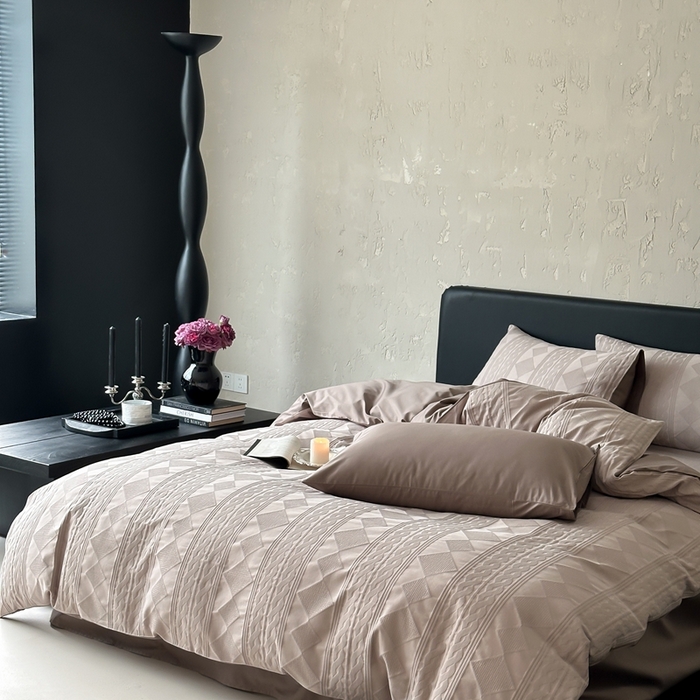 91家纺网 家纺一手货源 找家纺 玉宇阁家居 2025新款100S色织空气大提花全棉纯棉长绒棉四件套-安缦春也100S 100S安缦春也-可可碎