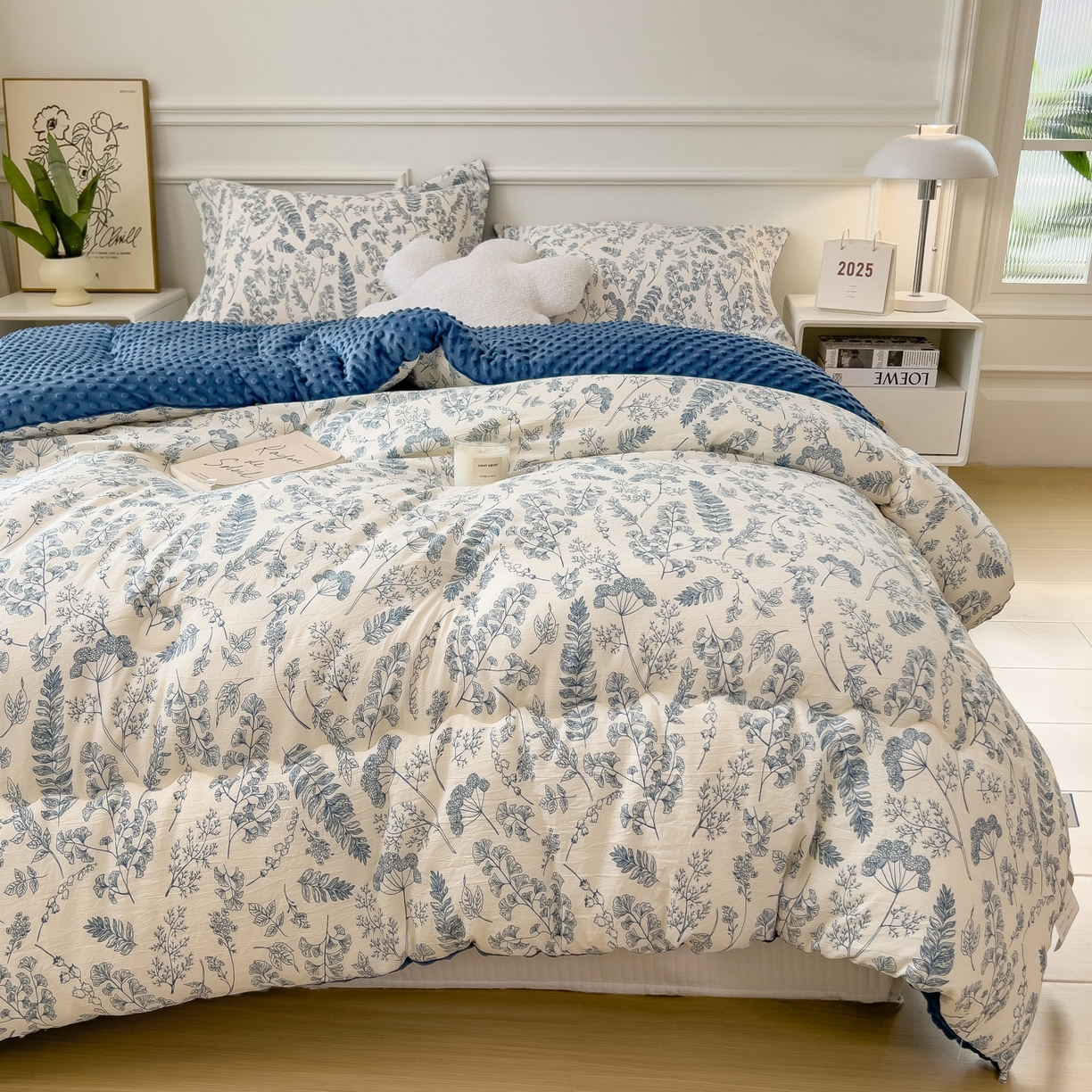 91家纺网 家纺一手货源 找家纺 宝士康家纺 2025新品10A抗菌豆豆绒冬被被子被芯 青花瓷