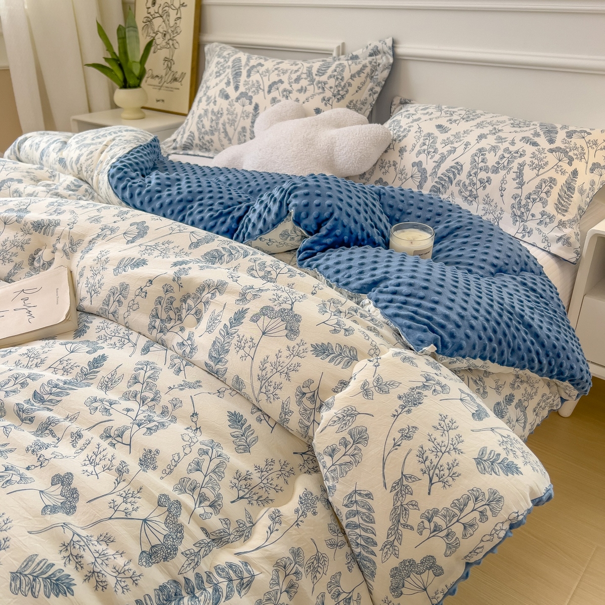 91家纺网 家纺一手货源 找家纺 宝士康家纺 2025新品10A抗菌豆豆绒冬被被子被芯 青花瓷