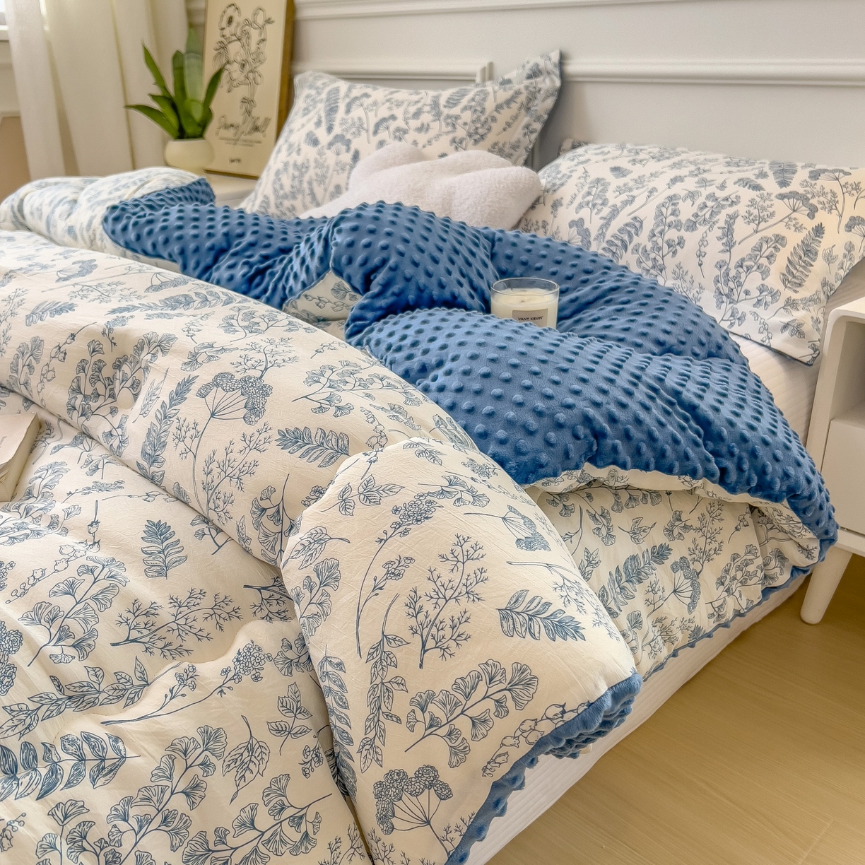 91家纺网 家纺一手货源 找家纺 宝士康家纺 2025新品10A抗菌豆豆绒冬被被子被芯 青花瓷