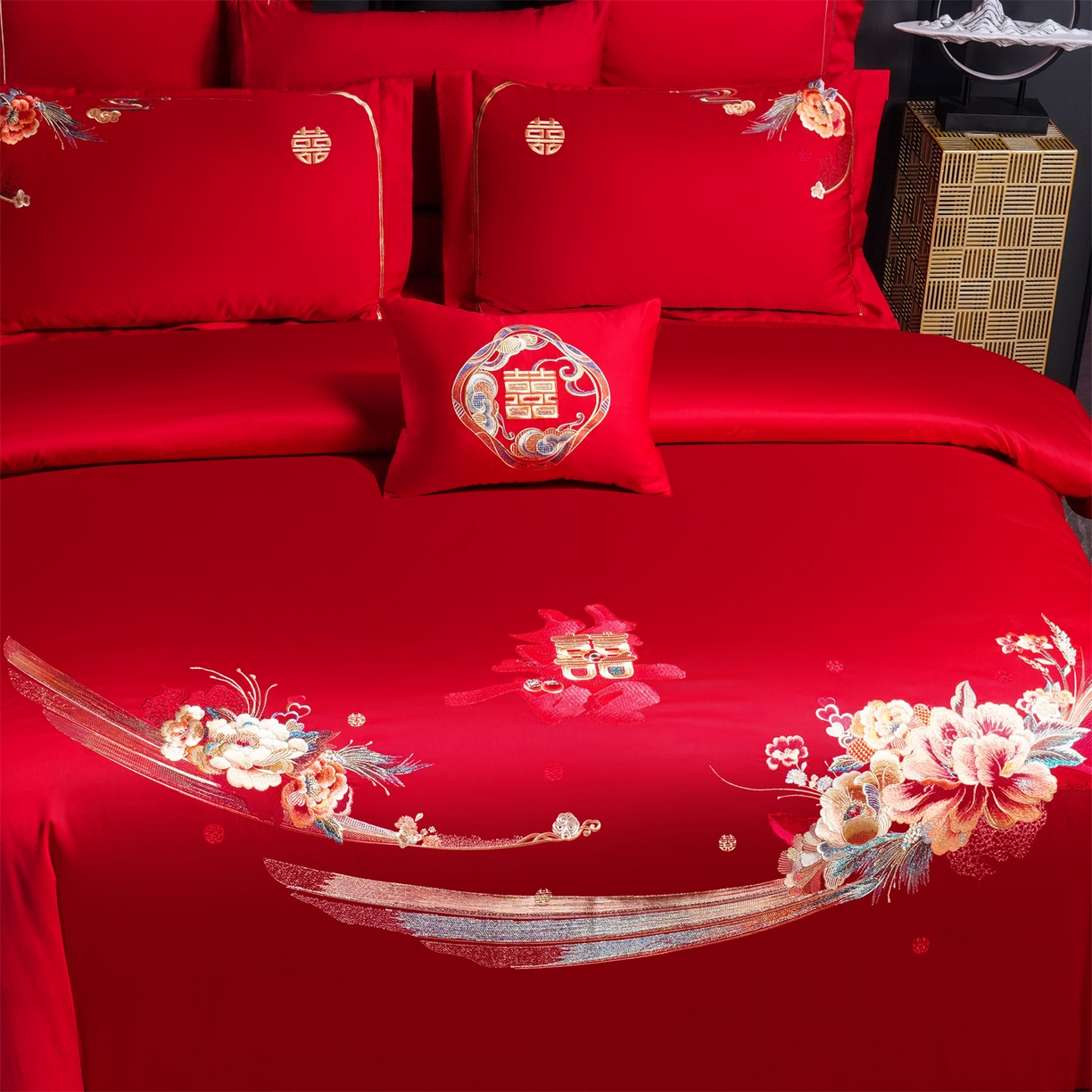 91家纺网 家纺一手货源 找家纺 美娘阁 2025新款长绒棉全棉贡缎提花款新中式古典韵味精美刺绣婚庆四件套-系列一 爱意满满