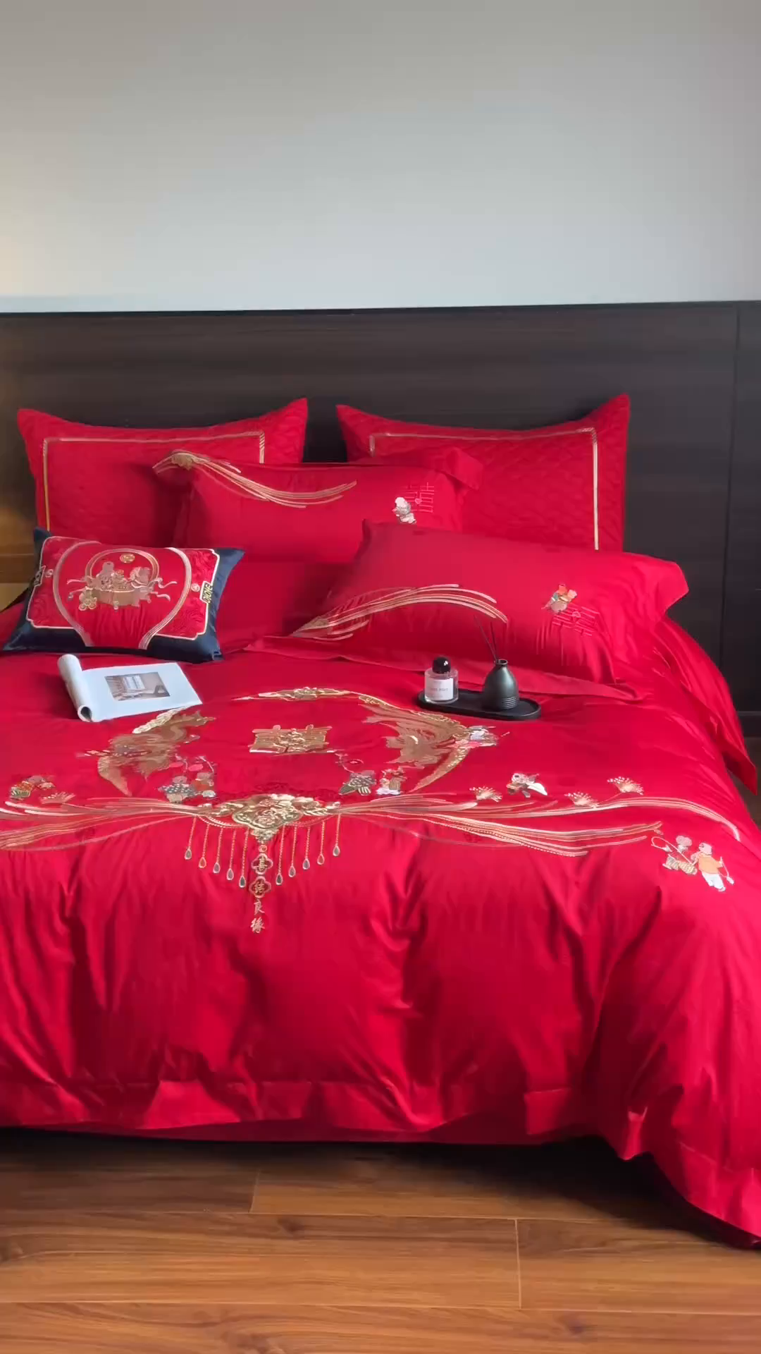 91家纺网 家纺一手货源 找家纺 美娘阁 2025新款长绒棉全棉贡缎提花款新中式古典韵味精美刺绣婚庆四件套-系列一 百子款-龙凤送子