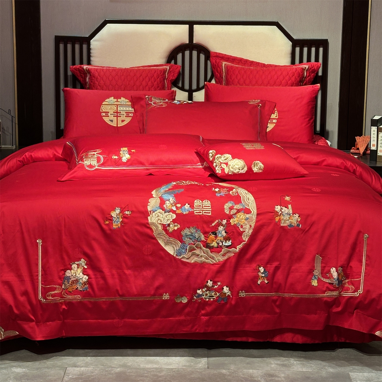 91家纺网 家纺一手货源 找家纺 美娘阁 2025新款长绒棉全棉贡缎提花款新中式古典韵味精美刺绣婚庆四件套-系列一 百子款-五子登科