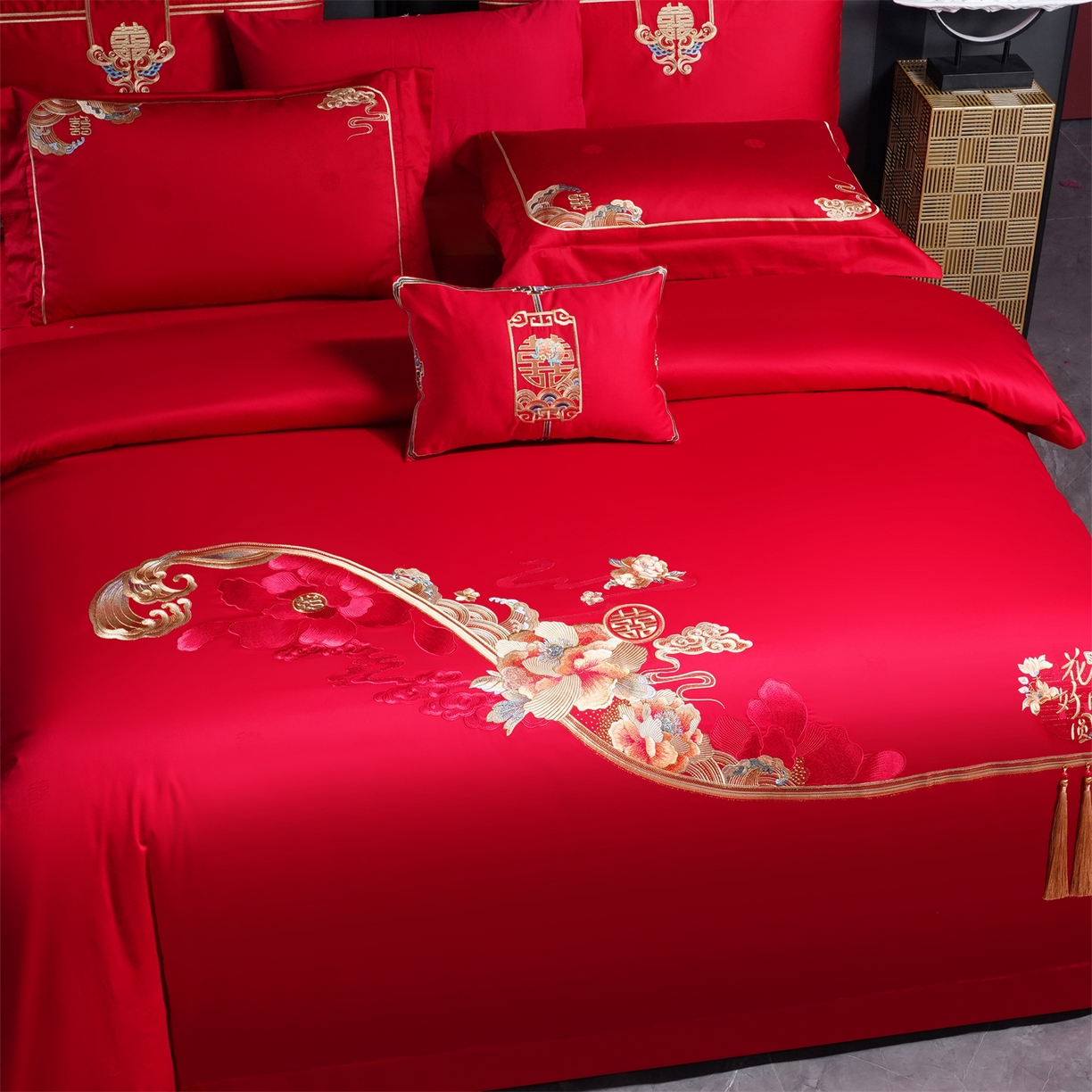 91家纺网 家纺一手货源 找家纺 美娘阁 2025新款长绒棉全棉贡缎提花款新中式古典韵味精美刺绣婚庆四件套-系列一 富贵吉祥