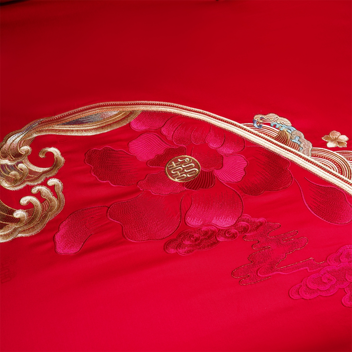 91家纺网 家纺一手货源 找家纺 美娘阁 2025新款长绒棉全棉贡缎提花款新中式古典韵味精美刺绣婚庆四件套-系列一 富贵吉祥