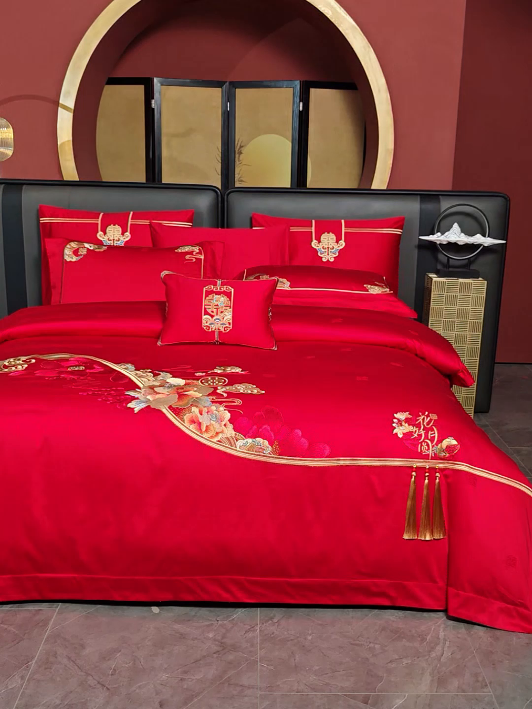 91家纺网 家纺一手货源 找家纺 美娘阁 2025新款长绒棉全棉贡缎提花款新中式古典韵味精美刺绣婚庆四件套-系列一 富贵吉祥