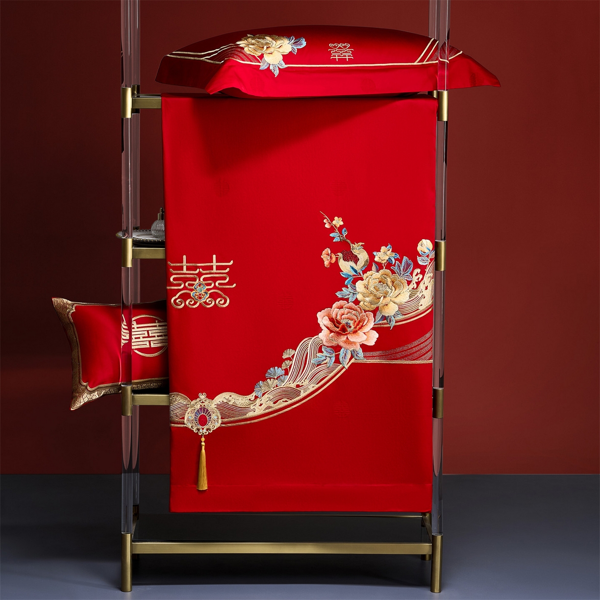 91家纺网 家纺一手货源 找家纺 美娘阁 2025新款长绒棉全棉贡缎提花款新中式古典韵味精美刺绣婚庆四件套-系列一 国色天香