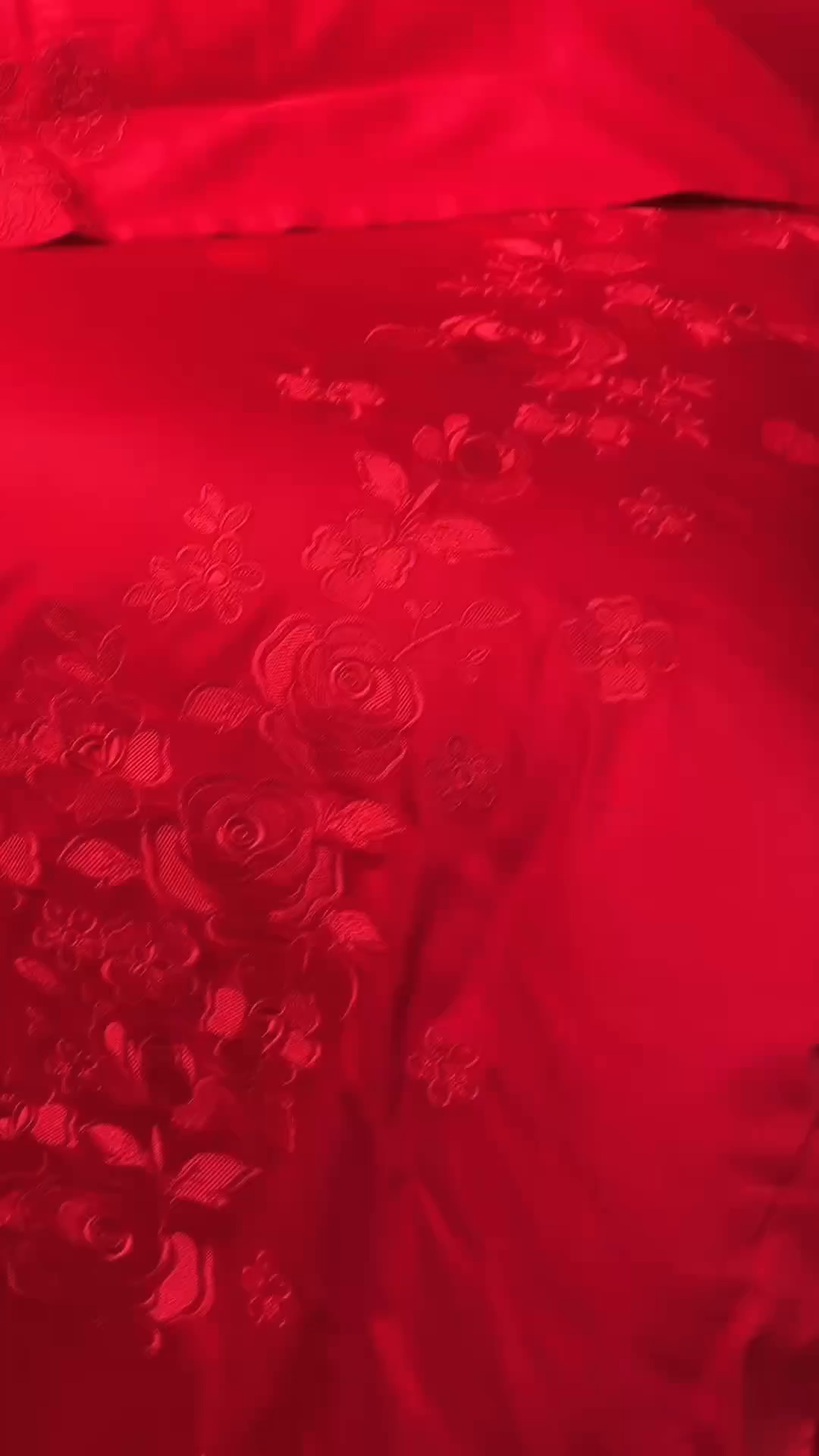 91家纺网 家纺一手货源 找家纺 美娘阁 2025新款长绒棉全棉贡缎提花款新中式古典韵味精美刺绣婚庆四件套-系列一 浪漫玫瑰-红