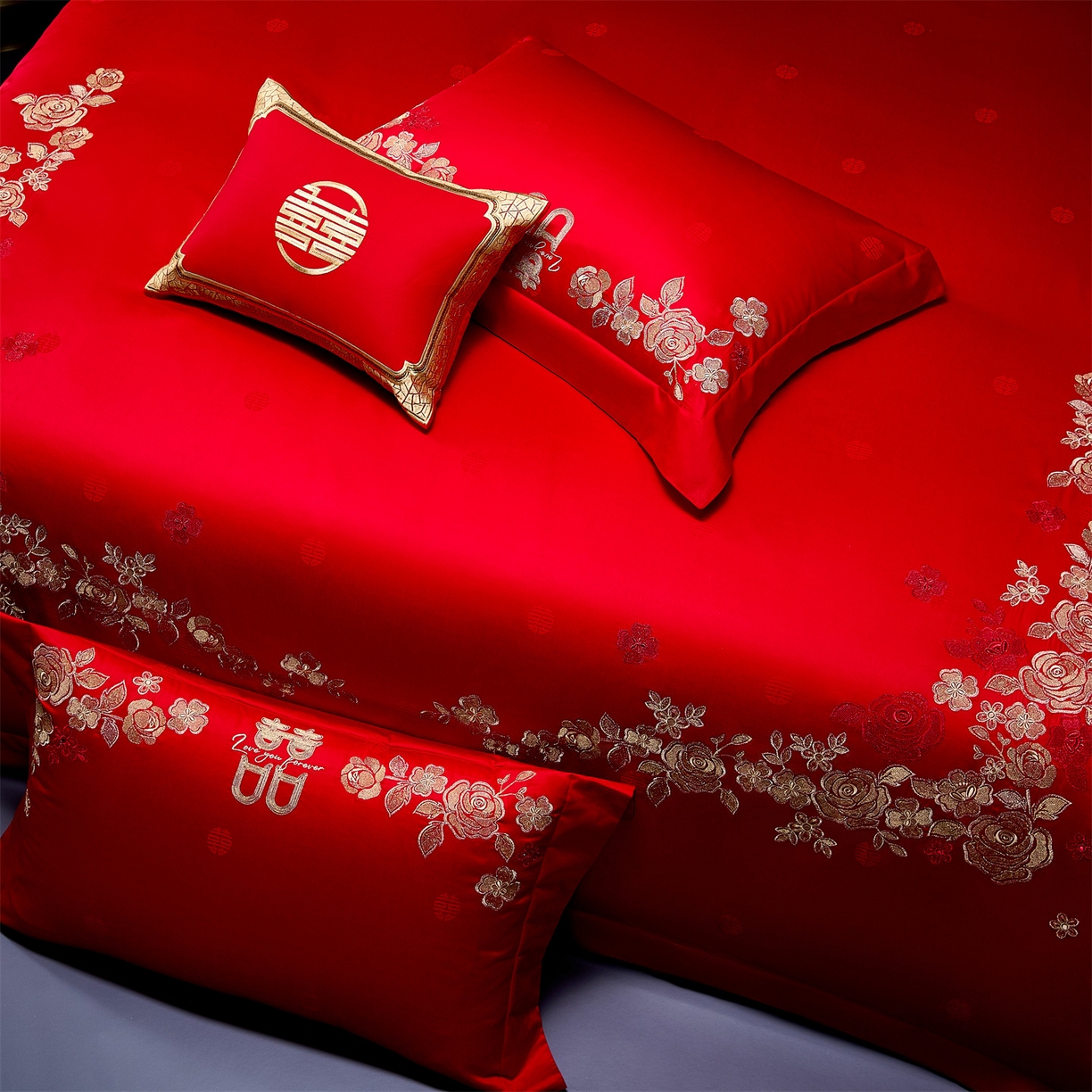 91家纺网 家纺一手货源 找家纺 美娘阁 2025新款长绒棉全棉贡缎提花款新中式古典韵味精美刺绣婚庆四件套-系列一 浪漫玫瑰-金