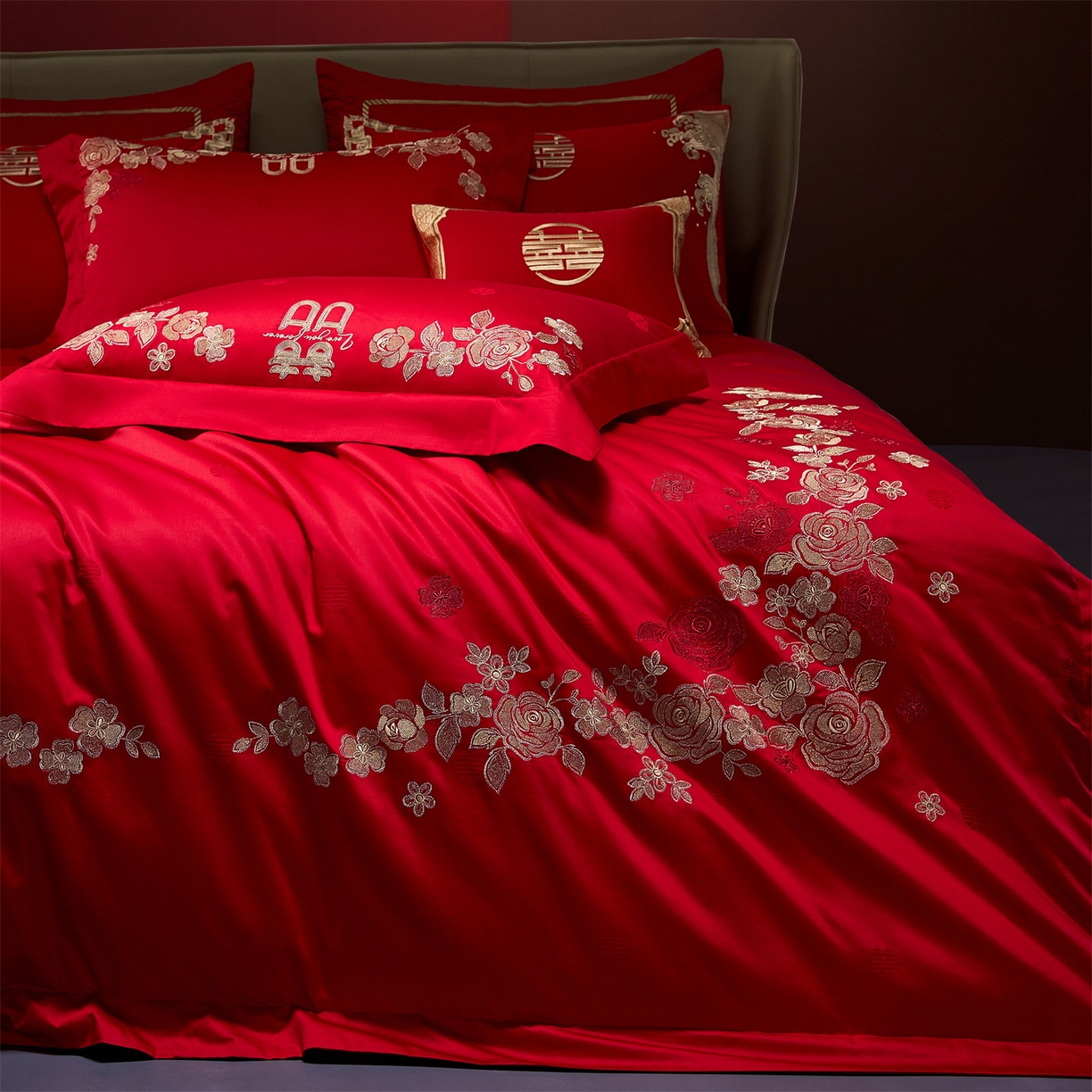 91家纺网 家纺一手货源 找家纺 美娘阁 2025新款长绒棉全棉贡缎提花款新中式古典韵味精美刺绣婚庆四件套-系列一 浪漫玫瑰-金