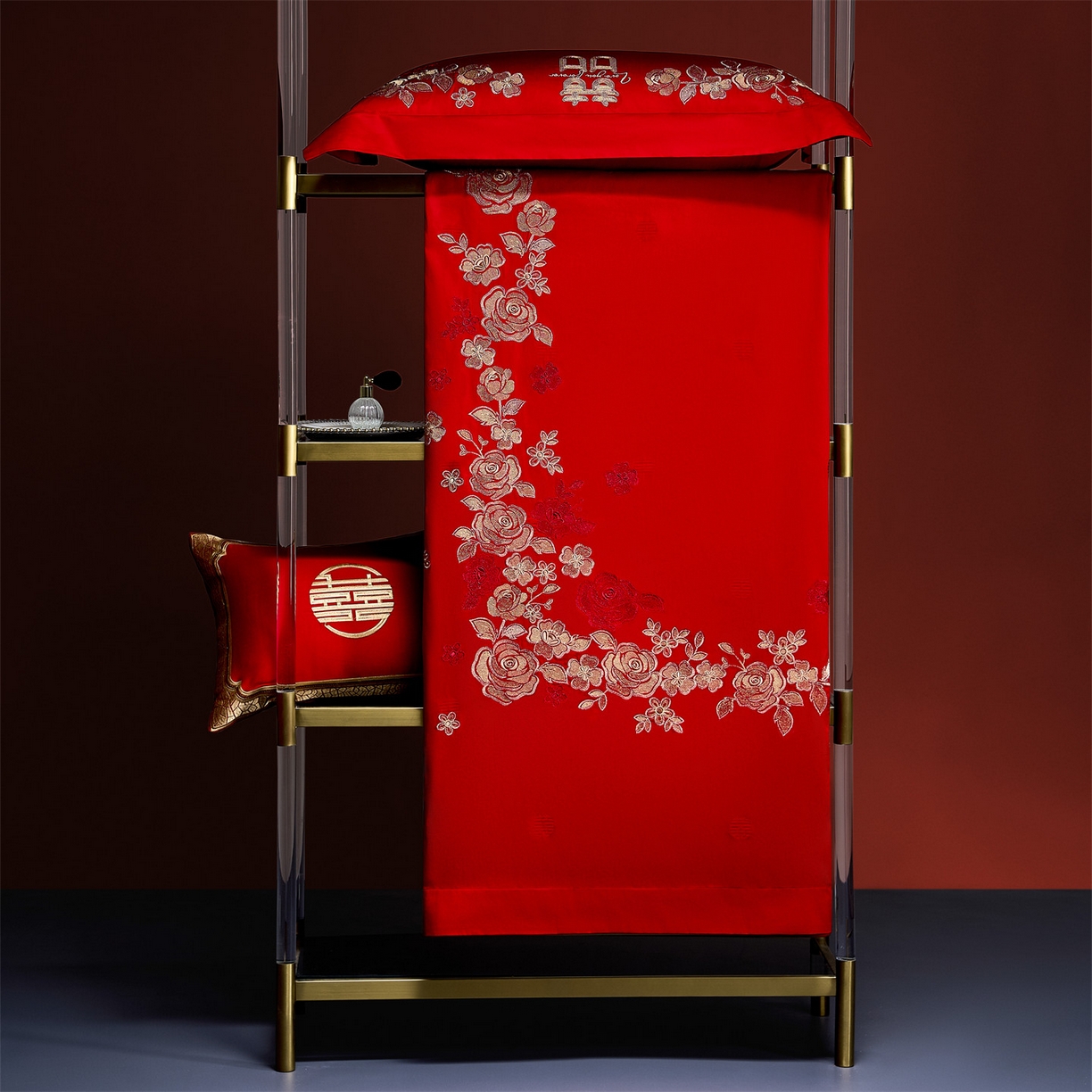 91家纺网 家纺一手货源 找家纺 美娘阁 2025新款长绒棉全棉贡缎提花款新中式古典韵味精美刺绣婚庆四件套-系列一 浪漫玫瑰-金