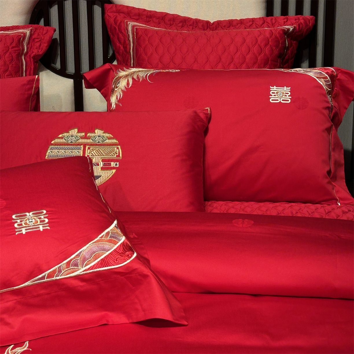 91家纺网 家纺一手货源 找家纺 美娘阁 2025新款长绒棉全棉贡缎提花款新中式古典韵味精美刺绣婚庆四件套-系列一 龙凤款-龙凤同喜