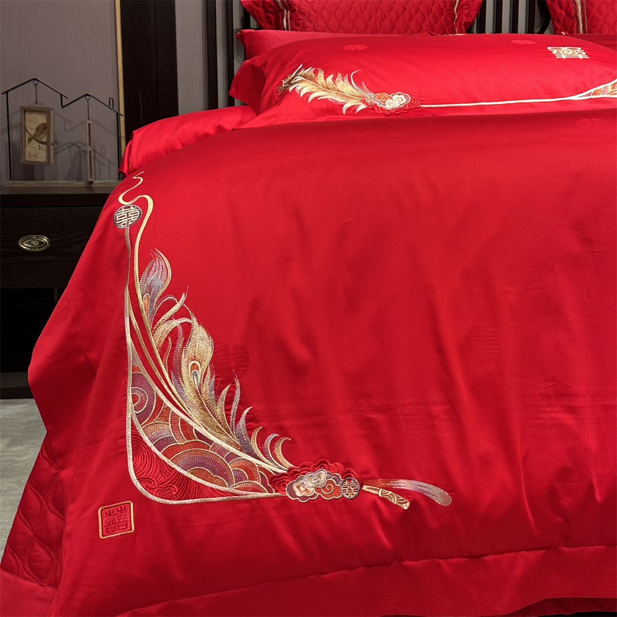 91家纺网 家纺一手货源 找家纺 美娘阁 2025新款长绒棉全棉贡缎提花款新中式古典韵味精美刺绣婚庆四件套-系列一 龙凤款-龙凤同喜