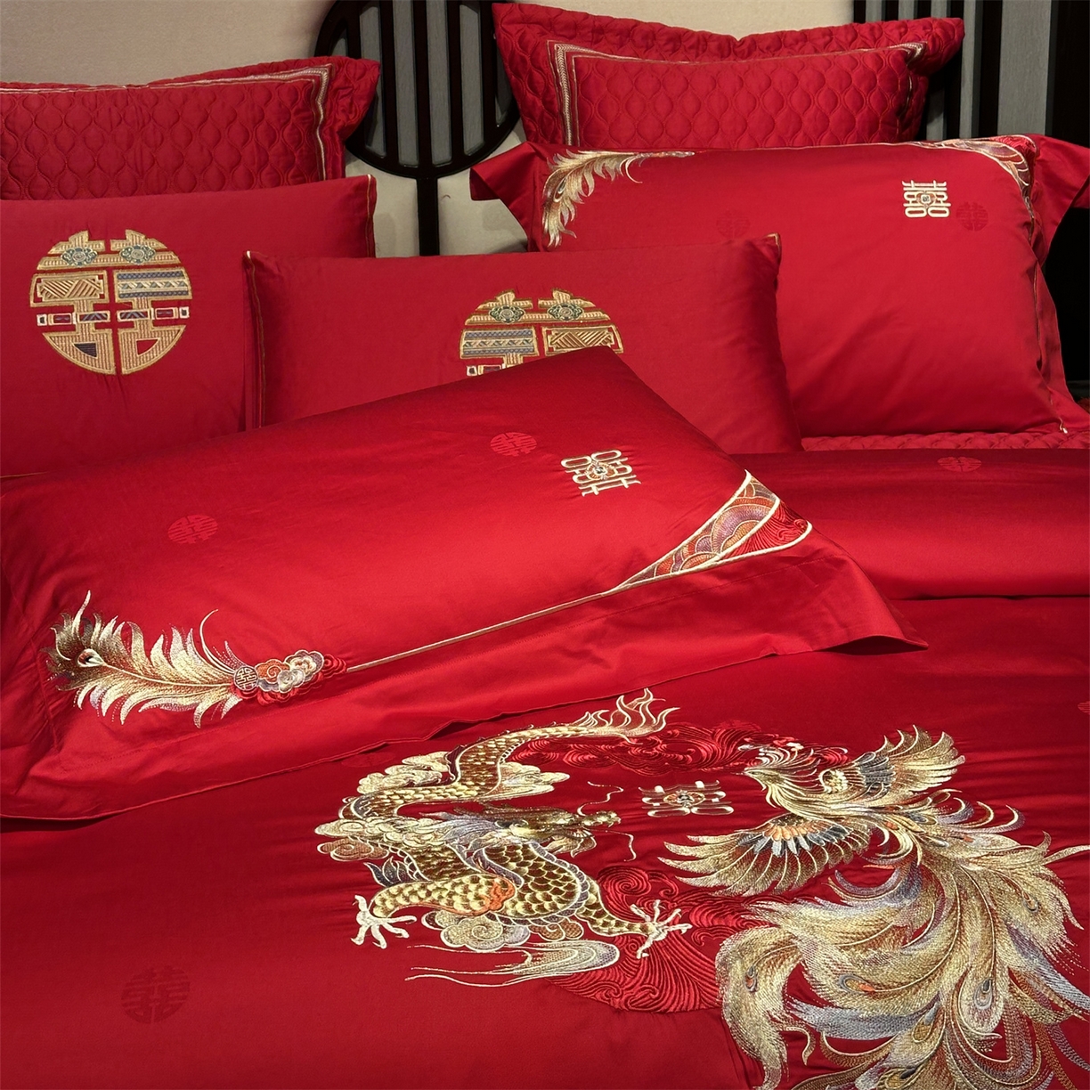 91家纺网 家纺一手货源 找家纺 美娘阁 2025新款长绒棉全棉贡缎提花款新中式古典韵味精美刺绣婚庆四件套-系列一 龙凤款-龙凤同喜