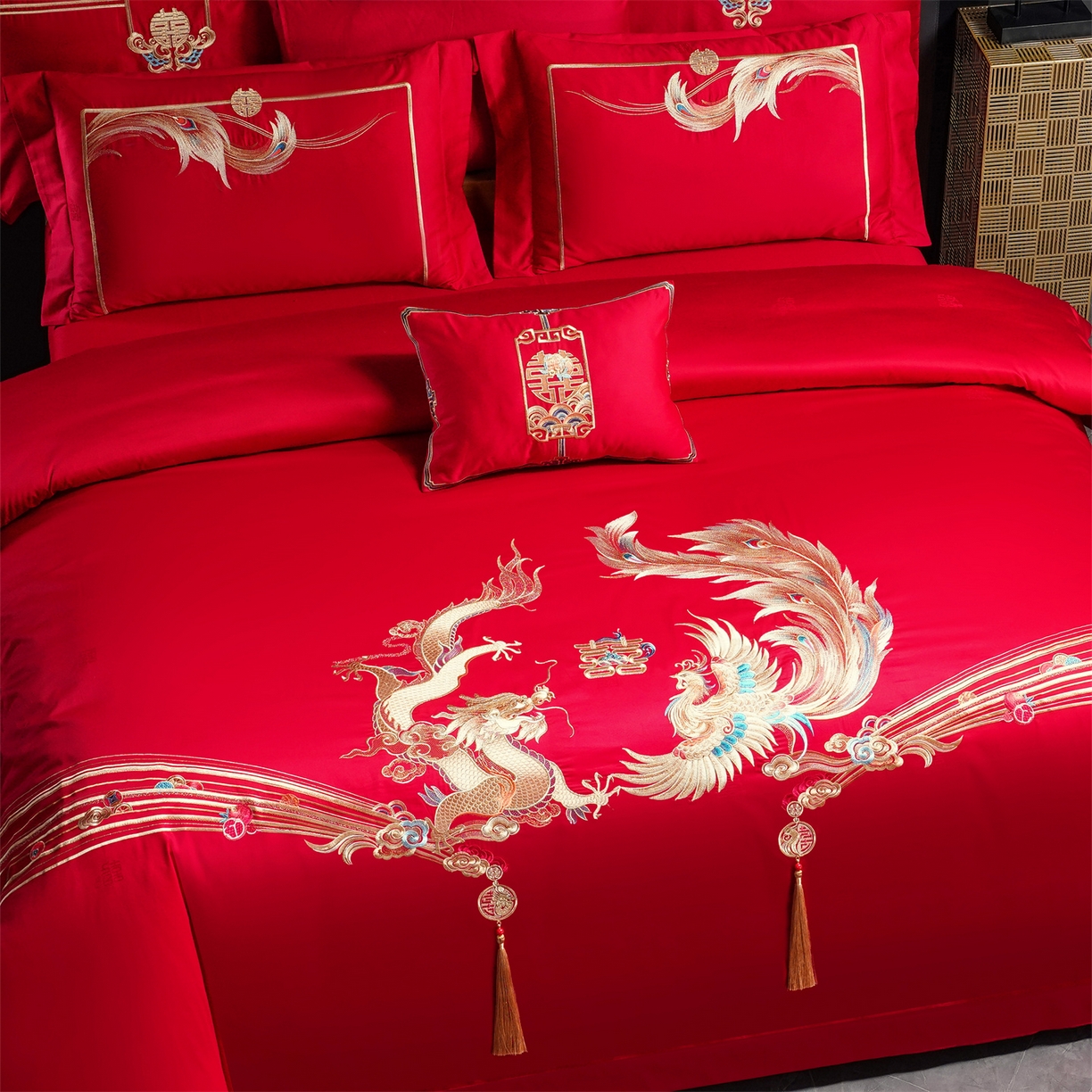 91家纺网 家纺一手货源 找家纺 美娘阁 2025新款长绒棉全棉贡缎提花款新中式古典韵味精美刺绣婚庆四件套-系列一 龙凤款-龙华富贵