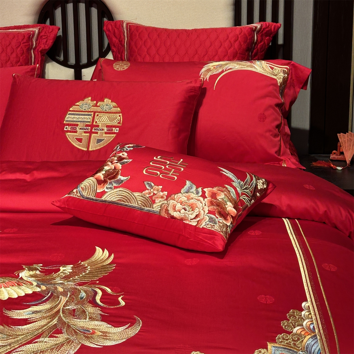 91家纺网 家纺一手货源 找家纺 美娘阁 2025新款长绒棉全棉贡缎提花款新中式古典韵味精美刺绣婚庆四件套-系列一 龙凤款-倾城龙凤