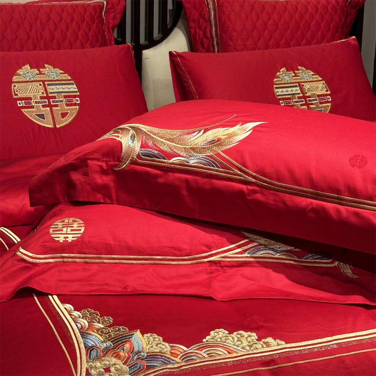 91家纺网 家纺一手货源 找家纺 美娘阁 2025新款长绒棉全棉贡缎提花款新中式古典韵味精美刺绣婚庆四件套-系列一 龙凤款-倾城龙凤