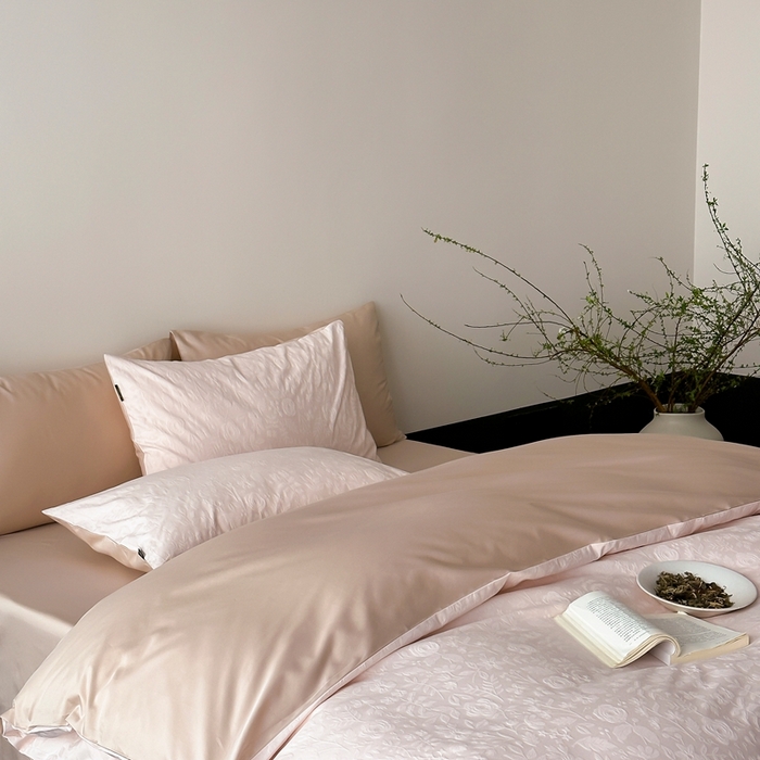 91家纺网 家纺一手货源 找家纺 玉宇阁家居 2025新款100S色织空气大提花全棉纯棉长绒棉四件套-苏莉的春天100S 100S苏莉的春天-胚芽奶卡