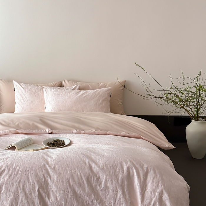 91家纺网 家纺一手货源 找家纺 玉宇阁家居 2025新款100S色织空气大提花全棉纯棉长绒棉四件套-苏莉的春天100S 100S苏莉的春天-胚芽奶卡