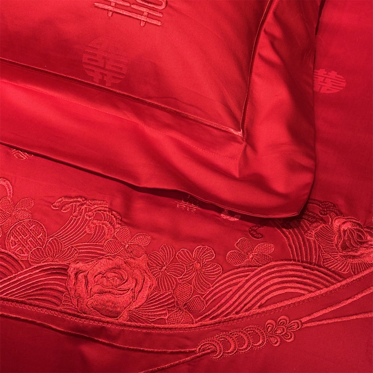 91家纺网 家纺一手货源 找家纺 美娘阁 2025新款长绒棉全棉贡缎提花款新中式古典韵味精美刺绣婚庆四件套-系列一 十里红妆