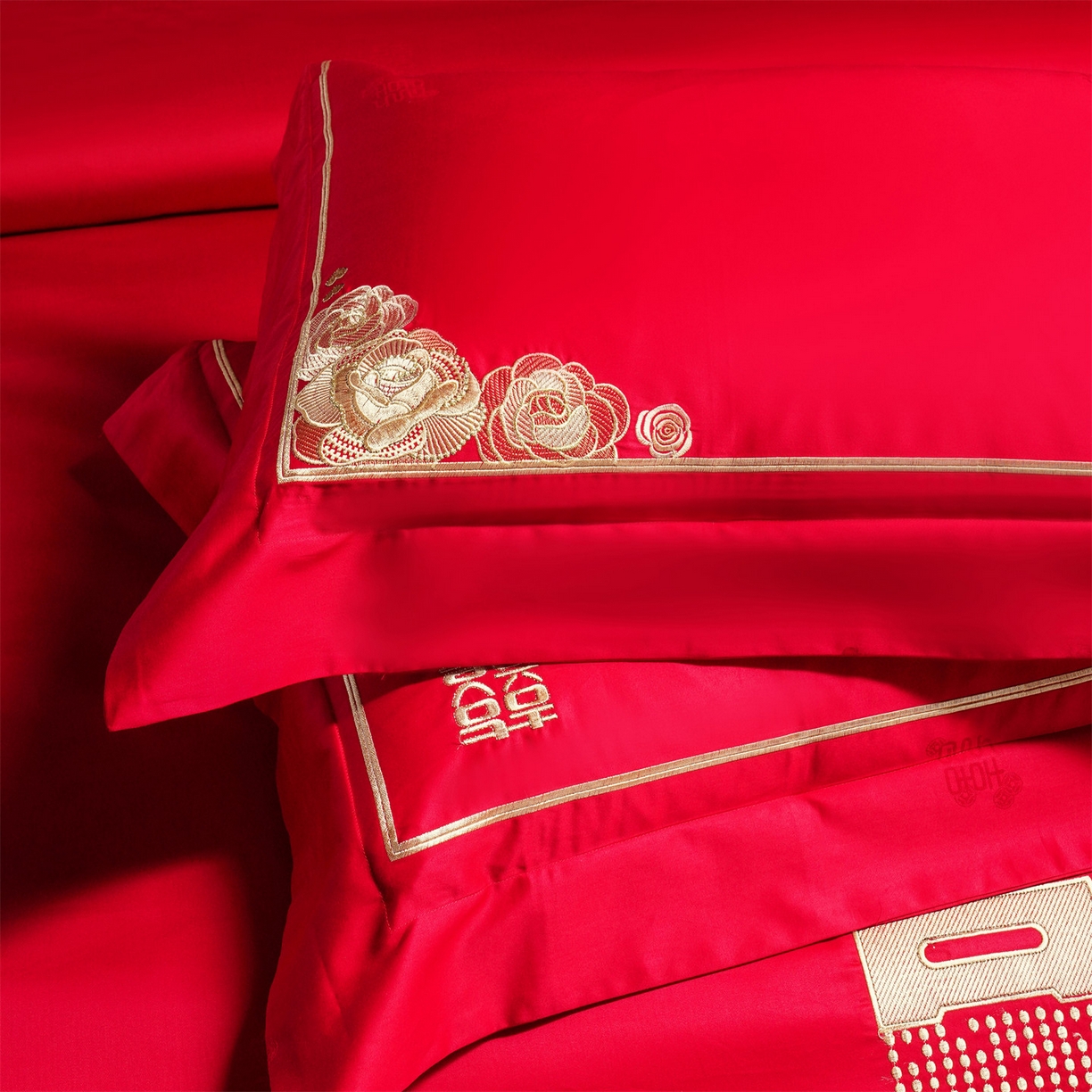 91家纺网 家纺一手货源 找家纺 美娘阁 2025新款长绒棉全棉贡缎提花款新中式古典韵味精美刺绣婚庆四件套-系列一 喜运绵绵-红